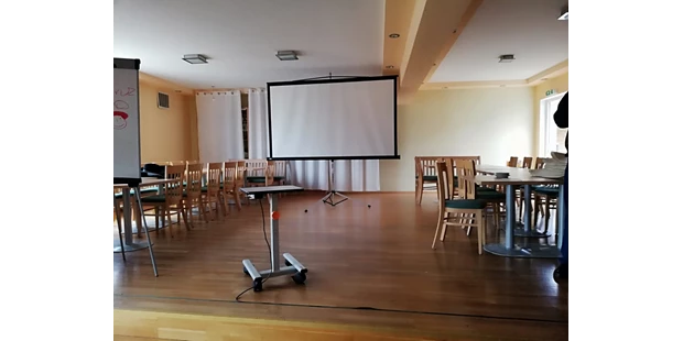 Tagungshotels - Hunde erlaubt - Steiermark - Seminare (Bühne ist ca. 30 m2 groß) - Landgasthaus zur Post, St.Nikolai im Sausal 