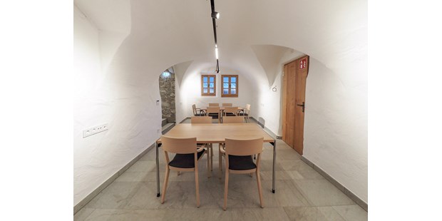 Tagungshotels - Seminarraum abschließbar - Salzburg - Gruppen-/Tagungsraum im Parterre - Mesnerhaus Rauris - Seminare und Veranstaltungen