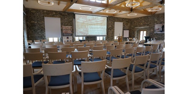 Tagungshotels - geeignet für: Tagung - Alm (Maria Alm am Steinernen Meer) - Veranstaltungssaal mit Bestuhlung und Tagungssituation - Mesnerhaus Rauris - Seminare und Veranstaltungen