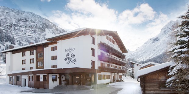 Tagungshotels - Mahlzeiten: Hotelbar - Der Berghof in Lech