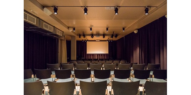 Tagungshotels - Seminarraum abschließbar - Maria-Lanzendorf - Kinobestuhlung - Gleis 21
