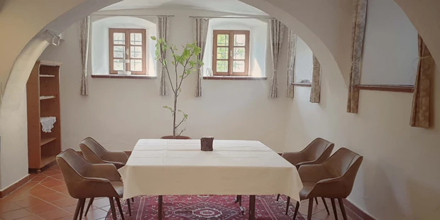 Tagungshotels - Mahlzeiten: Buffetform möglich - Elz (Lasberg) - Kleinerseminarraum Gewölbe für bis zu 30 Personen - Lester Hof