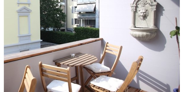 Tagungshotels - Parkplatz: Garagenplatz kostenpflichtig - Zürich - Balkon für Pausen (rauchen gestattet) - Seminarräume mit Charme in Wipkingen