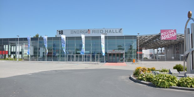 Tagungshotels - Seminarraum abschließbar - Bernrad - Außenansicht Messegelände - Veranstaltungszentrum Messe Ried
