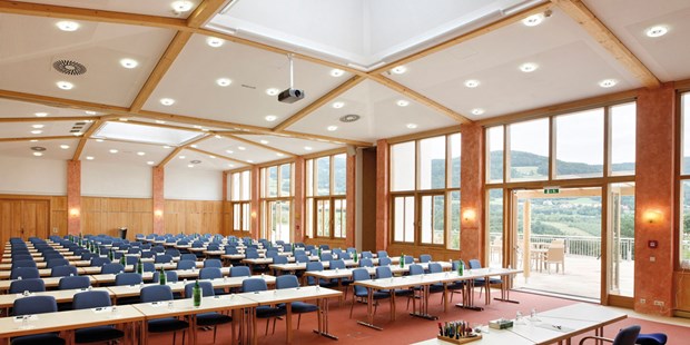 Tagungshotels - Zimmerkategorie: 4 Sterne - Seminarraum im Retter Bio-Natur-Resort - RETTER Bio-Natur-Resort
