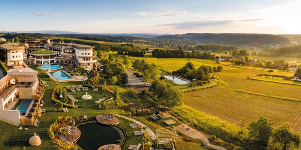 Tagungshotels - nächstes Hotel - Obersaifen - 30.000 m² Resortfläche bieten Raum für Ruhe und Entspannung - Larimar Hotel Stegersbach