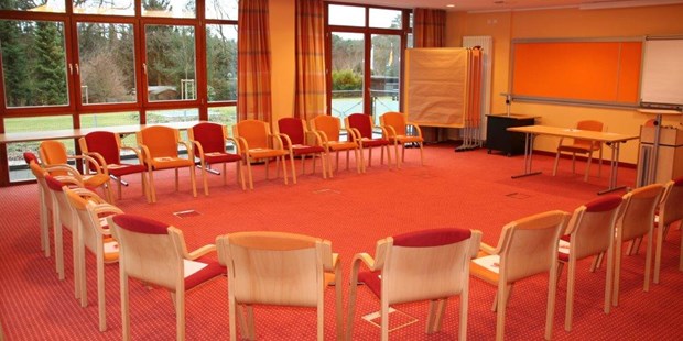 Tagungshotels - Internetanschluss: W-LAN - Dortmund - großzügiger Tagungsraum
 - Jammertal Resort