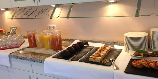 Tagungshotels - Gastronomie: Eigene Internationale Küche - Bergkamen - süße Kaffeepause
 - Jammertal Resort