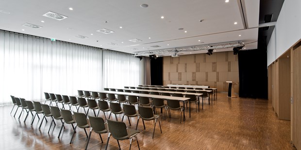 Tagungshotels - geeignet für: Seminar - Ruhgassing - Kleiner Saal (220m²) - AlpenCongress Berchtesgaden