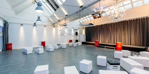 Tagungshotels - Art der Location: Meetingroom - Großziethen - Forum Factory Berlin Loungebestuhlung - Forum Factory Berlin