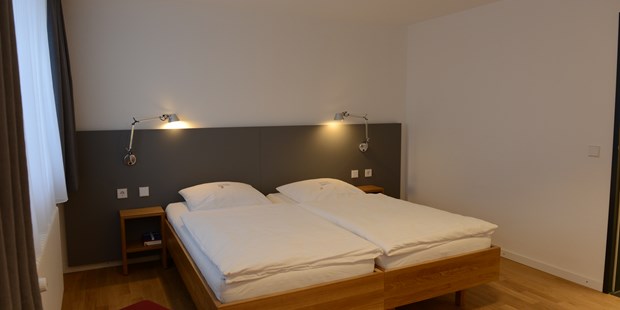 Tagungshotels - Freizeit-Incentive: Kegeln - Baden-Württemberg - Doppelzimmer 
Deluxe Westflügel - Tagungszentrum & Hotel Ev. Tagungsstätte Bad Boll
