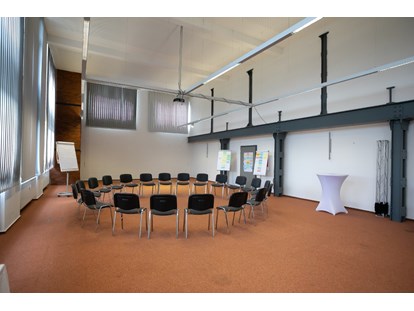 Tagungshotels - nächstes Hotel - Seminarraum im 2.OG (ohne Lift) als Workshopbereich - Seifenfabrik Veranstaltungszentrum
