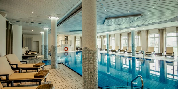 Tagungshotels - abgedunkelte Scheiben - Röckwitz - Indoorpool mit Salzwassergehalt - Hotel Bornmühle