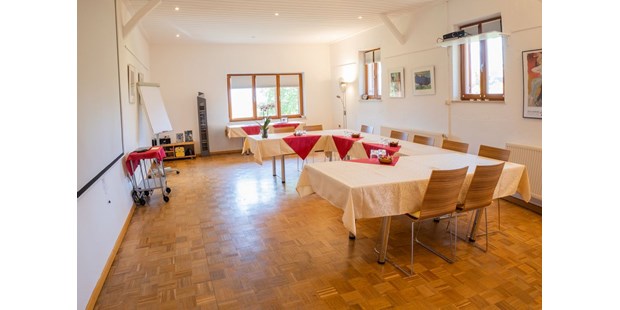 Tagungshotels - Adventure-Incentive: Camping - Peißenberg - Seminarraum  - Seminarhaus Schlehdorf am Kochelsee 