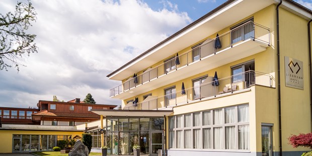 Tagungshotels - Beamer und Leinwand - Hotel Liebmann auf der Laßnitzhöhe - Seminar und Businesshotel  - Seminarhotel Liebmann
