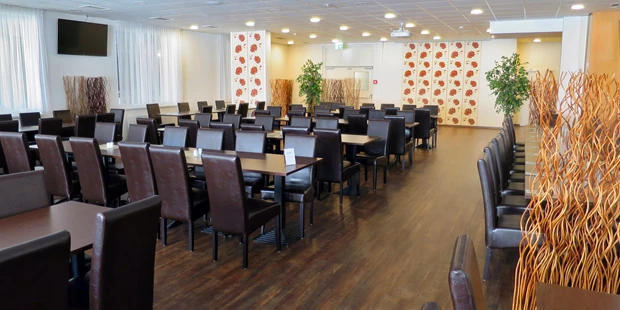 Tagungshotels - Gastronomie: Eigene regionale Küche - Fölling - NOVAPARK Flugzeughotel Graz