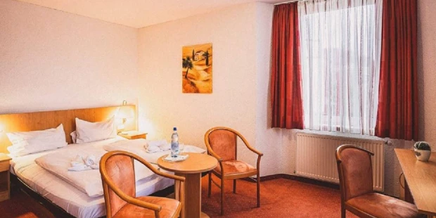 Tagungshotels - Hotelbar - Göttingen - Zimmerbeispiel - Benessere Hotelbetriebs GmbH - Waldhotel Soodener-Hof
