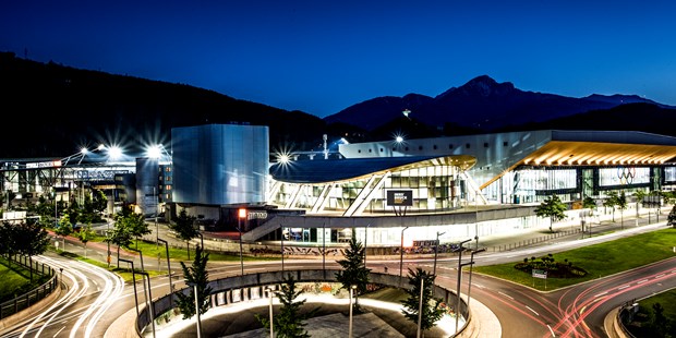 Tagungshotels - Öffentlicher Nahverkehr - Region Innsbruck - Sport- und Veranstaltungszentrum Olympiaworld