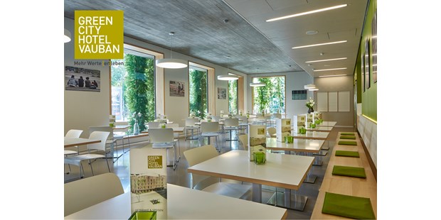 Tagungshotels - Moderatorenkoffer - Wembach - Frühstücksraum / Rechteinhaber: © Green City Hotel Vauban - Green City Hotel Vauban 