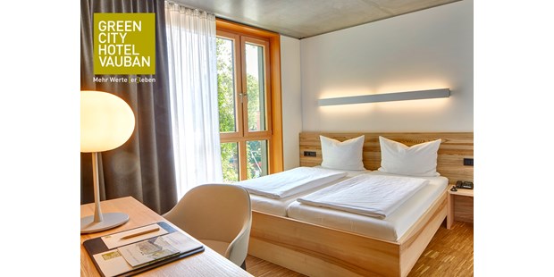 Tagungshotels - geeignet für: Businessmeeting - Vogtsburg im Kaiserstuhl - Standardzimmer / Rechteinhaber: © Green City Hotel Vauban - Green City Hotel Vauban 