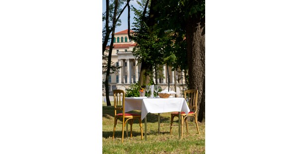 Tagungshotels - Mahlzeiten: Buffetform möglich - Lackenbach - Andreas Hafenscher - Schloss Esterházy