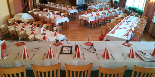 Tagungshotels - Beamer und Leinwand - Saal 120 m2 - Landgasthaus zur Post, St.Nikolai im Sausal