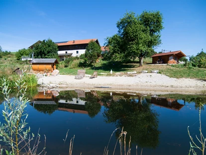 Tagungshotels - Abhörsicher: Einzelne Räume - Der Badeteich am Seminarhaus Lamplstätt - Seminarhaus Lamplstätt