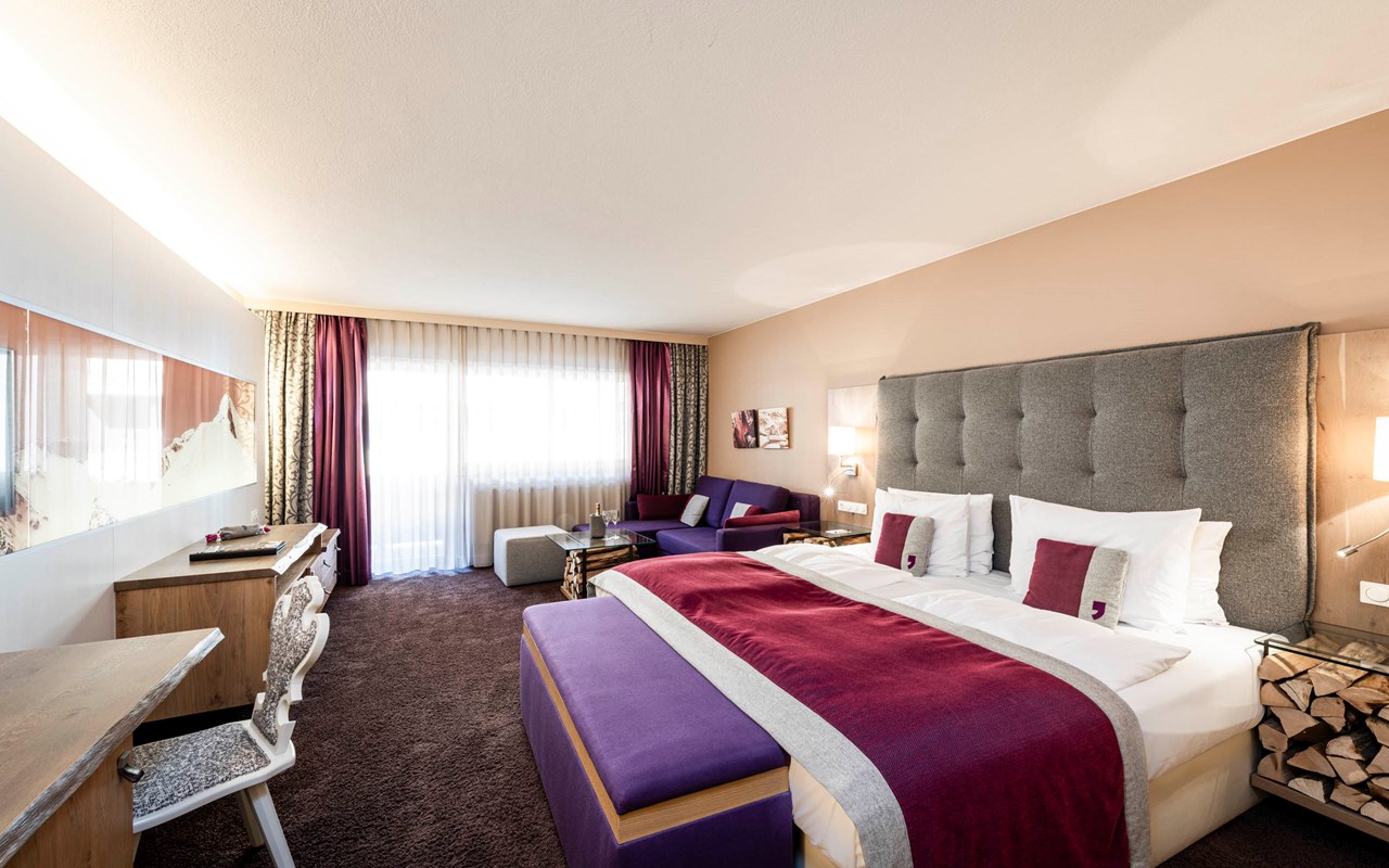 Eva,VILLAGE Saalbach Hinterglemm  Räume geräumige Doppelzimmer & Suiten 