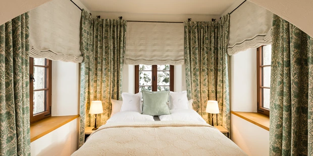 Tagungshotels - Abhörsicher: Einzelne Räume - Die Zimmer im Schloss. Ausgeschlafen beginnt so der Tag. - Schloss Prielau