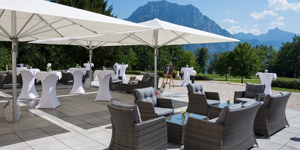 Tagungshotels - Beamer und Leinwand - Terrasse Villa Toscana - Toscana Congress Gmunden/Villa Toscana