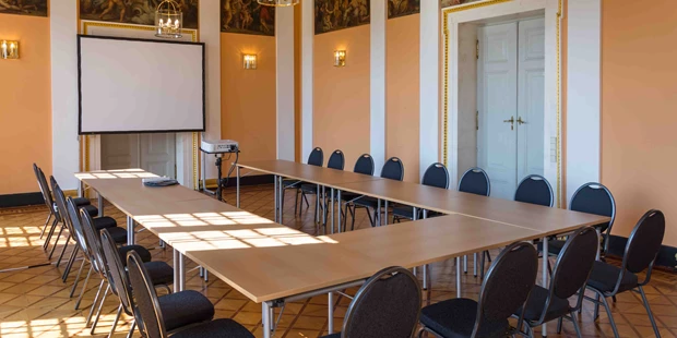 Tagungshotels - Beamer und Leinwand - Villa Toscana - Toscana Congress Gmunden/Villa Toscana