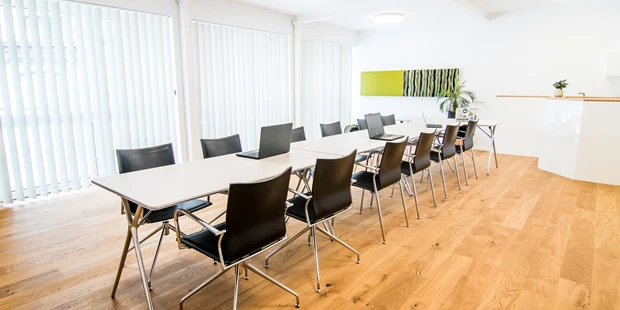 Tagungshotels - PLZ 4655 (Österreich) - Seminarraum im baadhaus in Traunkirchen - baadhaus