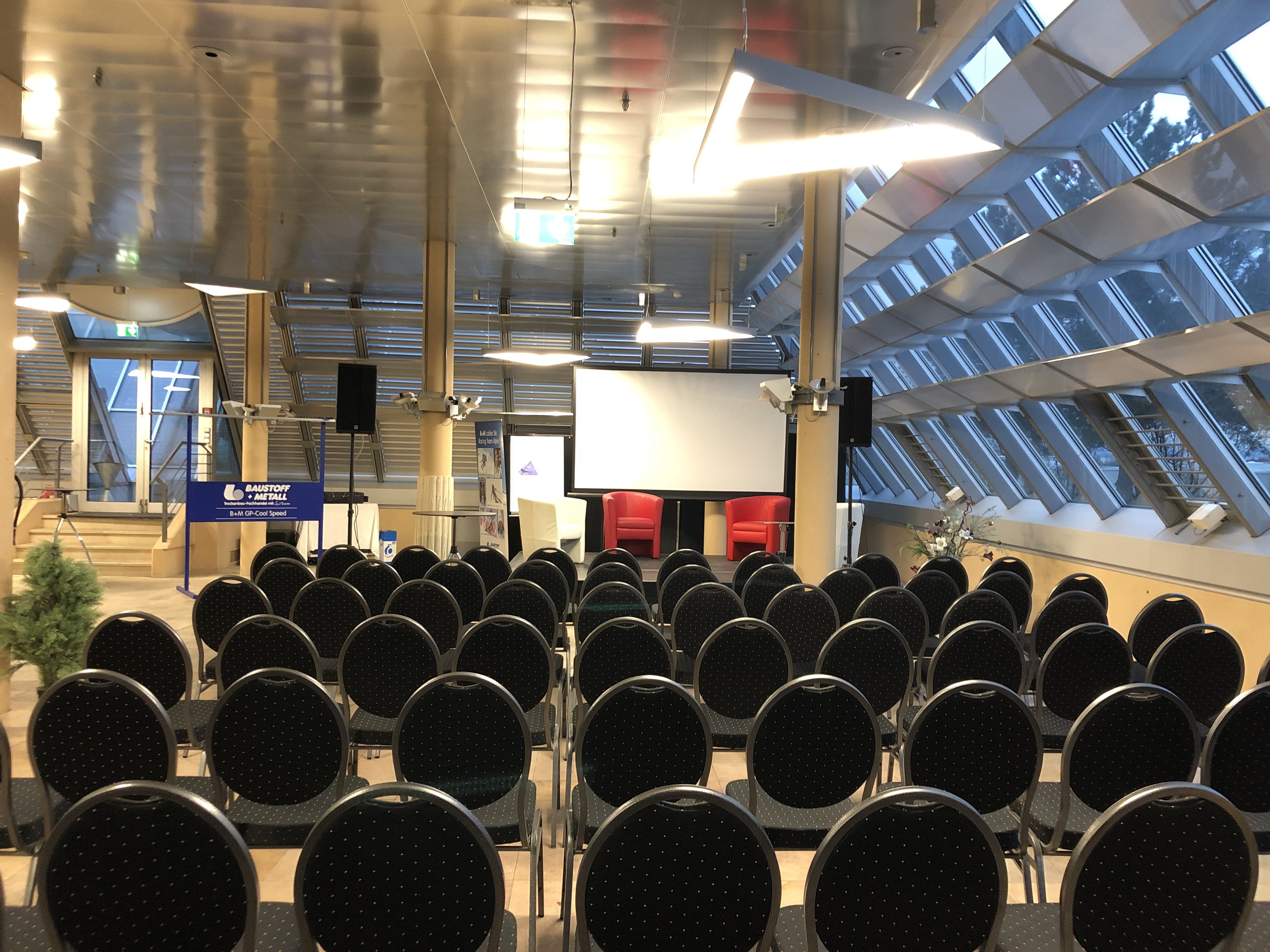 Tagungshotels - Portier: kein Portier - Sky-Loft