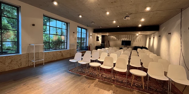 Tagungshotels - Beamer und Leinwand - SILENT LOFT & SMALL LOFT im FILMQUARTIER WIEN