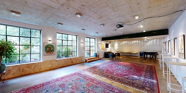 Tagungshotels - Beamer und Leinwand - SILENT LOFT & SMALL LOFT im FILMQUARTIER WIEN