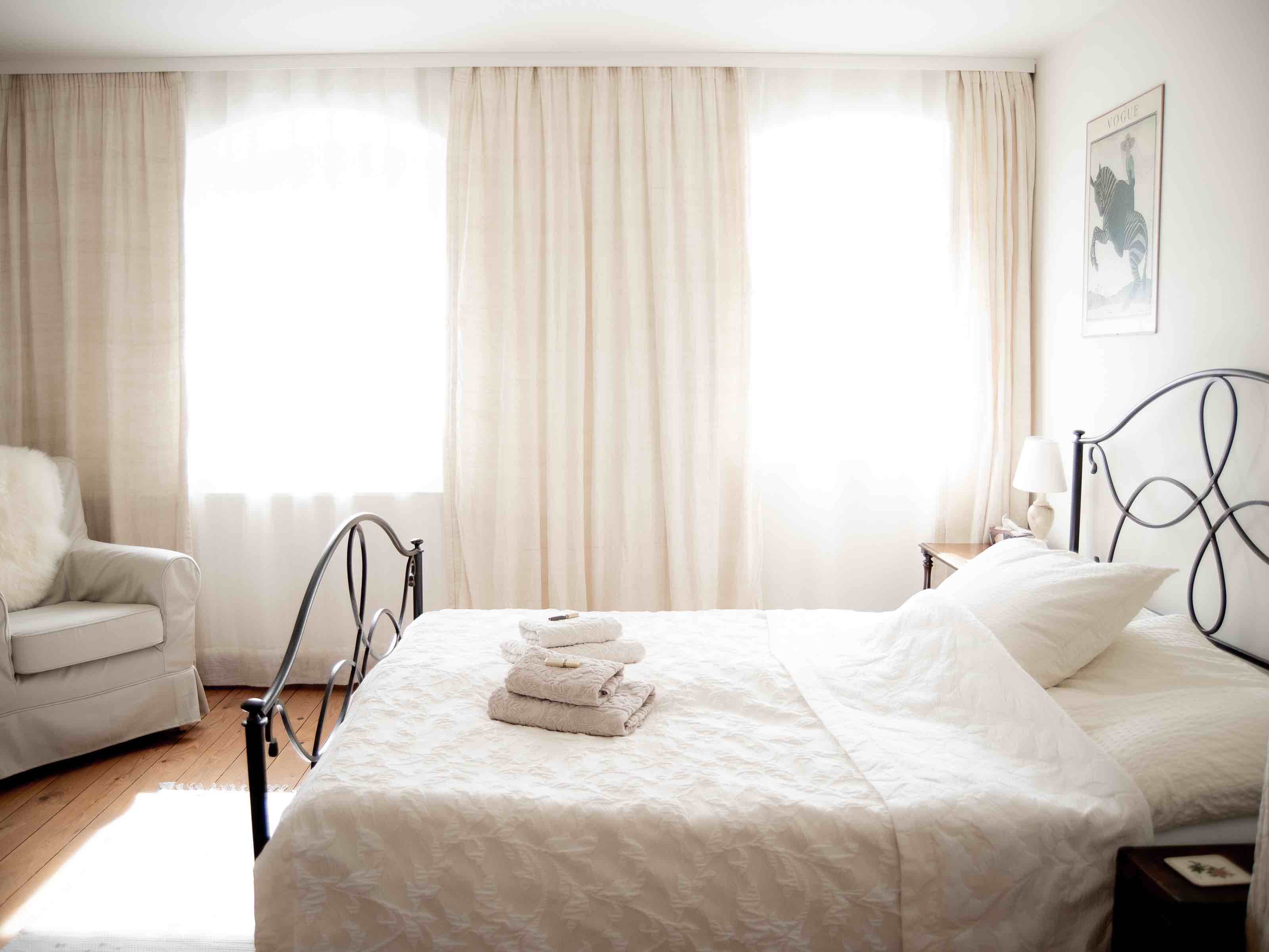 Seminarraum: Das Gästezimmer "Sonnberg" ist eines von zwei Gästezimmern - Großkandlerhaus