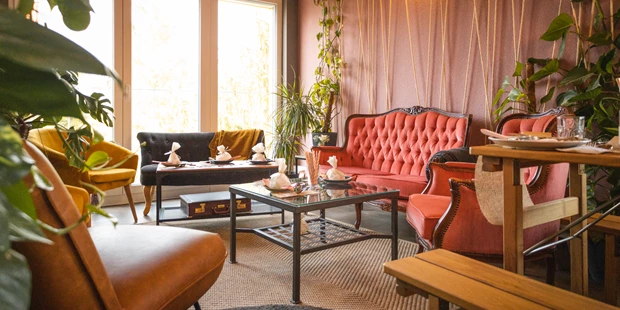 Tagungshotels - Beamer und Leinwand - GAZbar