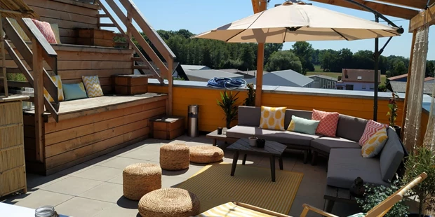 Tagungshotels - Beamer und Leinwand - GAZbar