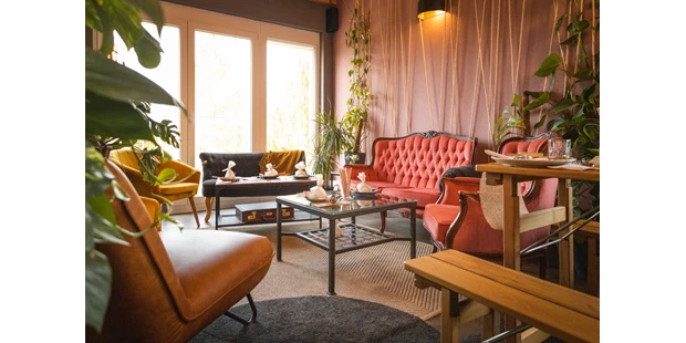 Tagungshotels - Beamer und Leinwand - GAZbar