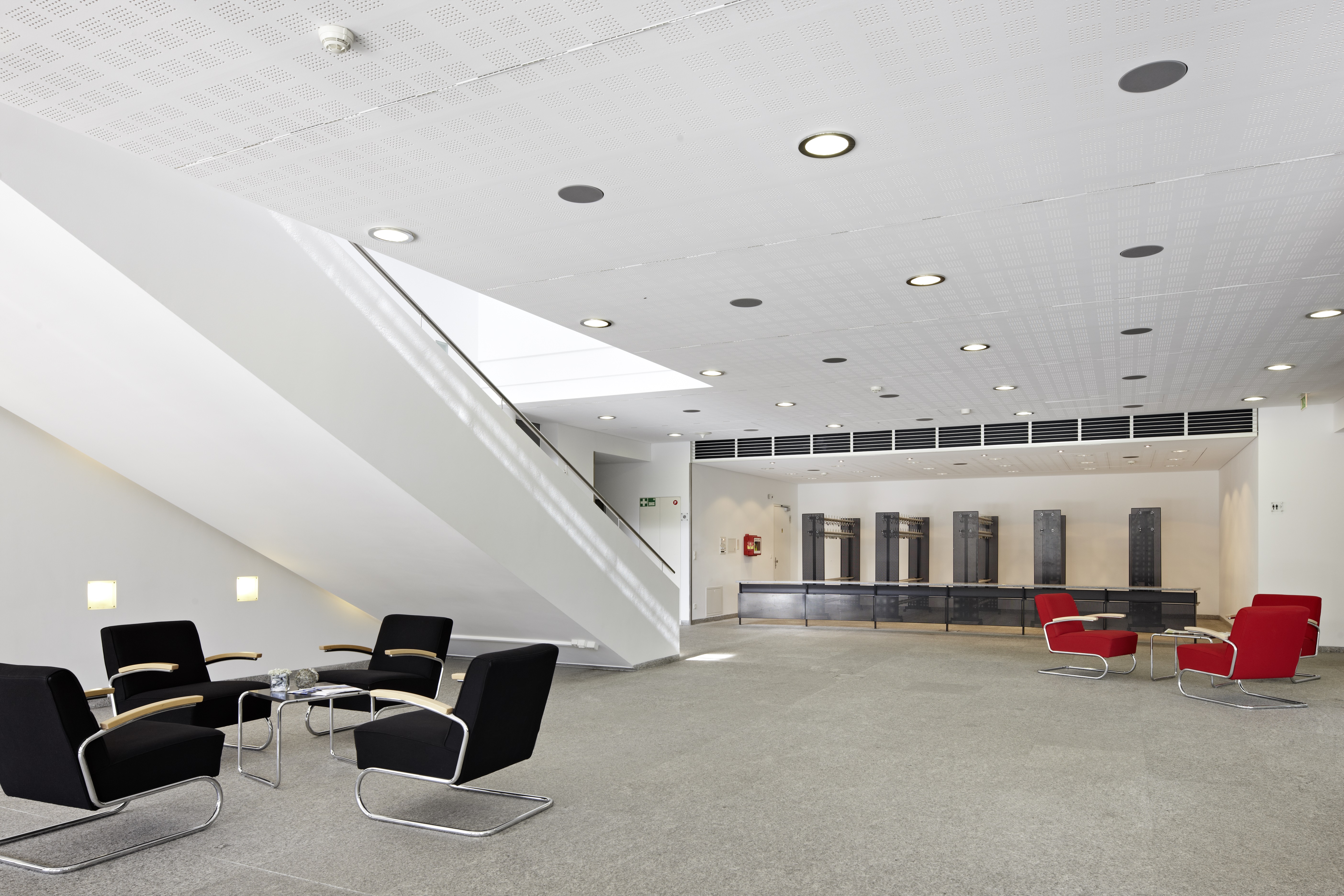 Seminarhotel SARATZ & Kongress- und Kulturzentrum Pontresina Räume Foyer EG