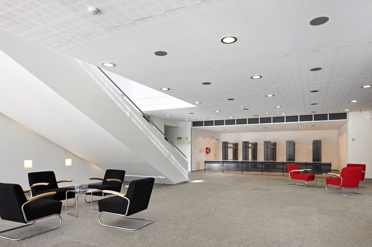 Seminarhotel SARATZ & Kongress- und Kulturzentrum Pontresina Räume Foyer EG