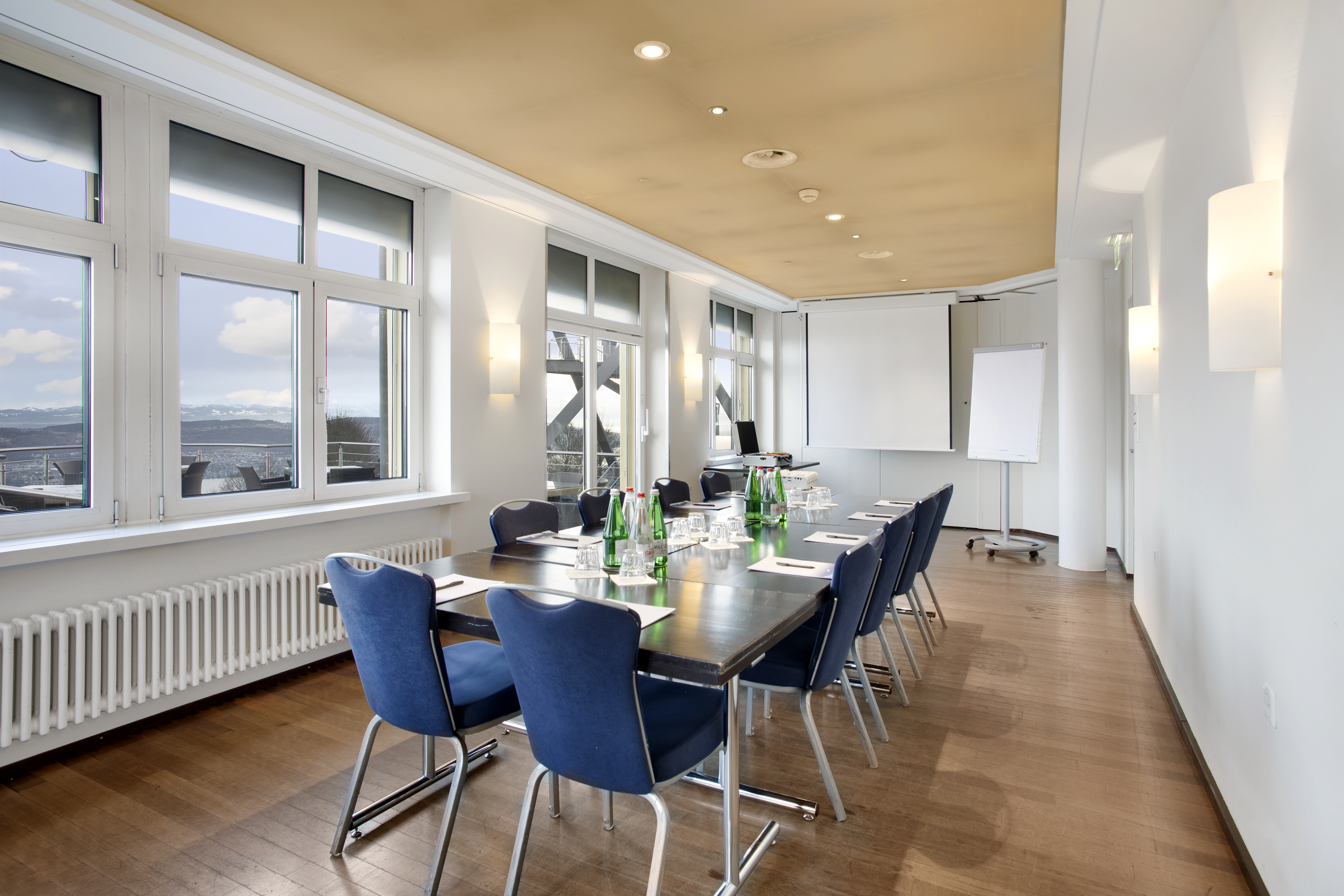 Hotel UTO KULM car-free hideaway in Zurich Räume Turicum