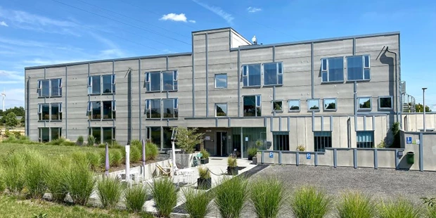 Tagungshotels - Beamer und Leinwand - Außenansicht - Avaneo Hotel Marktredwitz