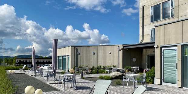 Tagungshotels - Beamer und Leinwand - Terrasse - Avaneo Hotel Marktredwitz