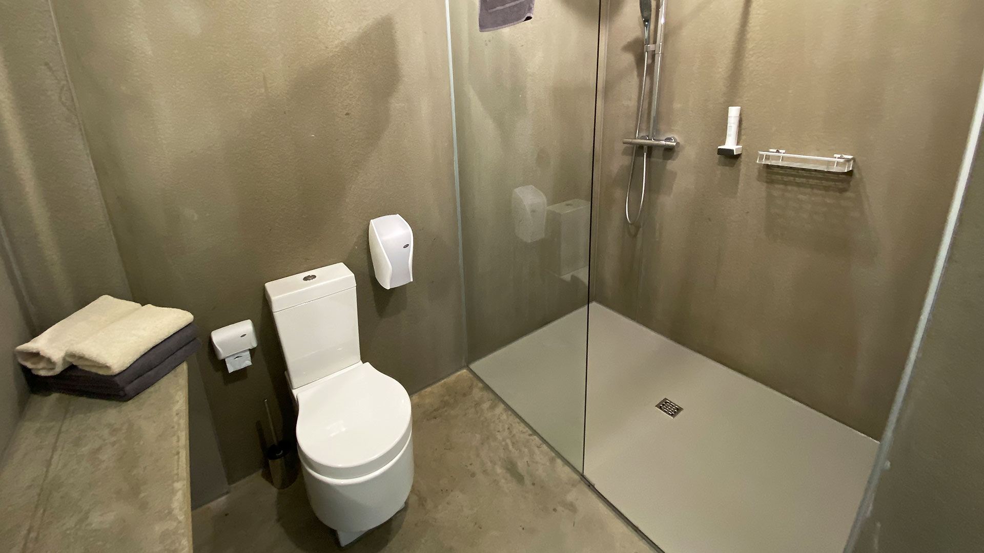 Seminarraum: Badezimmer - Avaneo Hotel Marktredwitz