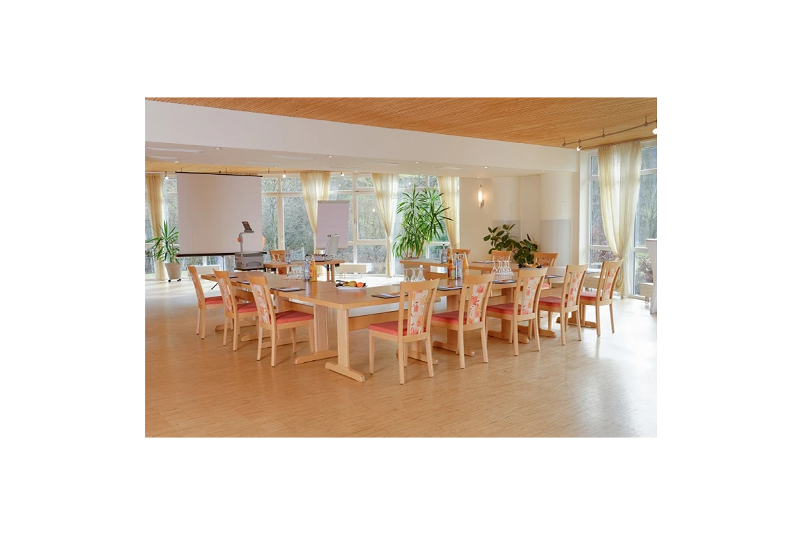 Seminarraum: Runder Saal - Hotel Restaurant Talblick