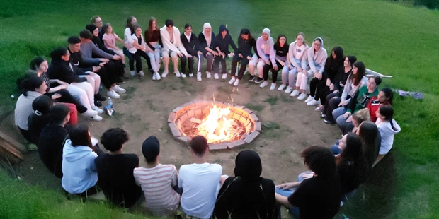 Tagungshotels - Thermenland Steiermark - Lagerfeuer - LandRastHaus Maria Bild - bodenständig und exklusiv