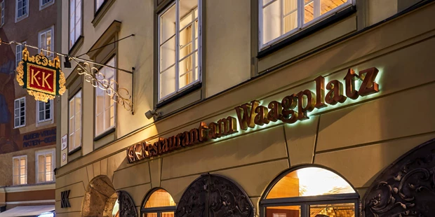Tagungshotels - Beamer und Leinwand - K+K Hospitality GmbH