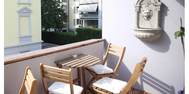 Tagungshotels - Beamer und Leinwand - Balkon für Pausen (rauchen gestattet) - Seminarräume mit Charme in Wipkingen