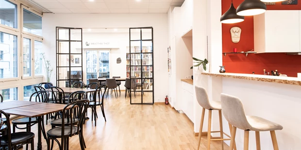 Tagungshotels - Beamer und Leinwand - Cafeteria - Seminarräume mit Charme in Wipkingen